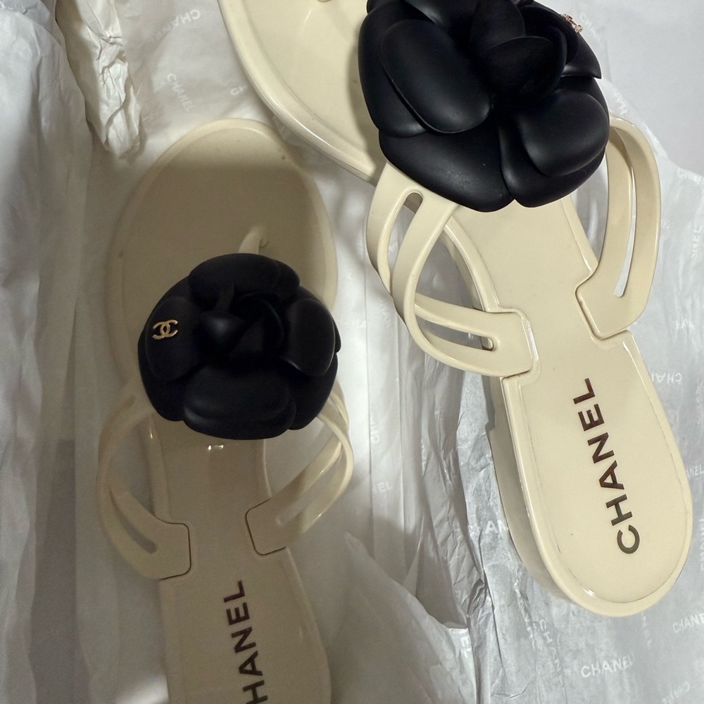 CHANEL Black and Cream Sandals